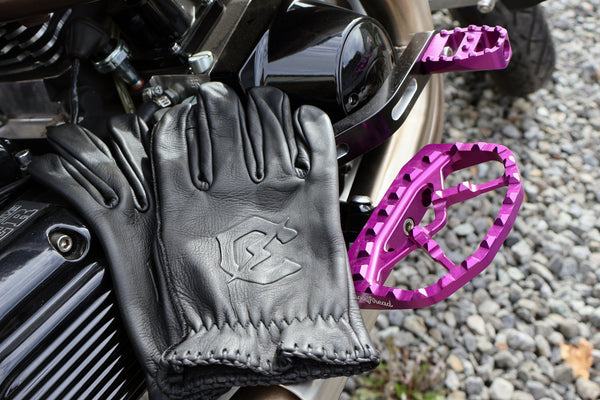 Form and Function: Crossthread Cycle Gloves