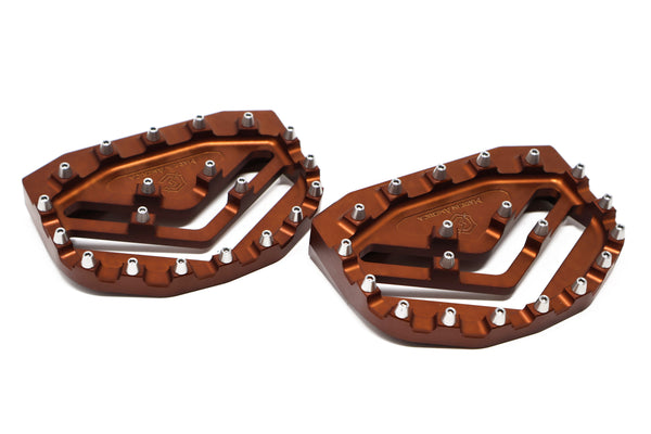 Spiked Arrow Mini Floorboards Dyna/FXR/Sporty/BaggerPassenger