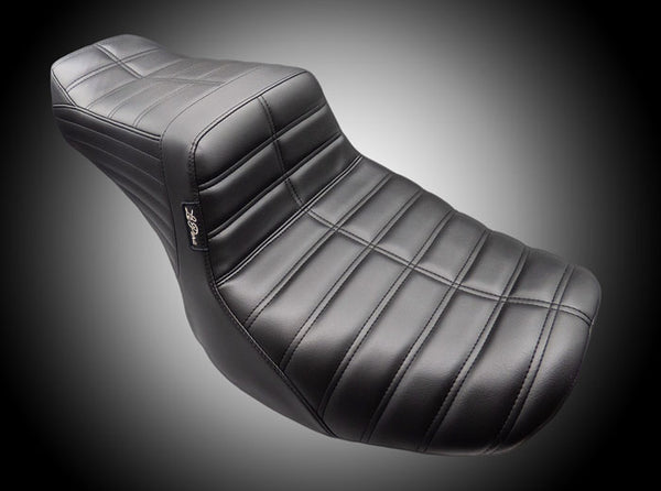 Le Pera Tailwhip Seats for 2023-2025 FLHX / FLTR