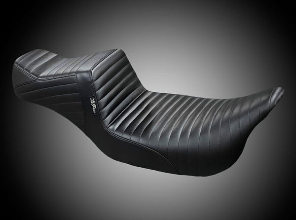 Le Pera Kickflip Daddy Long Legs Solo Seat For 2008-2024 Touring Models