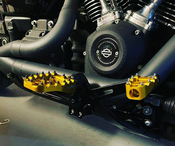 M8 Softail Brake Arm Green V1